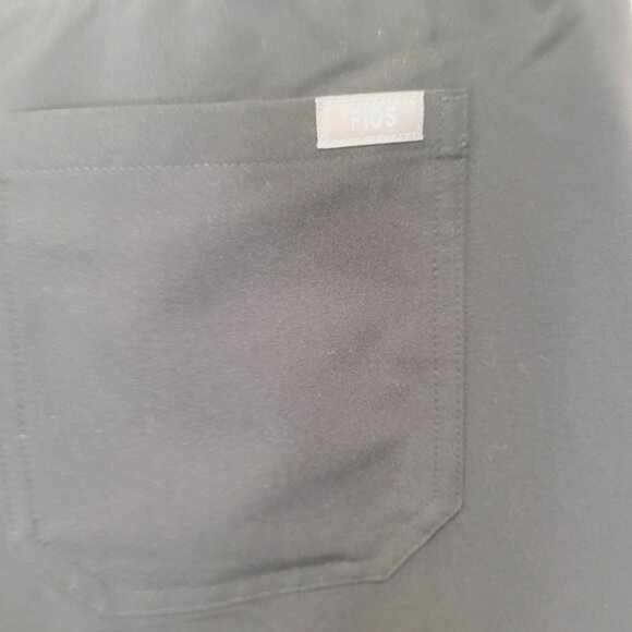 FIGS Livingston black scrub pant - Picture 6 of 7